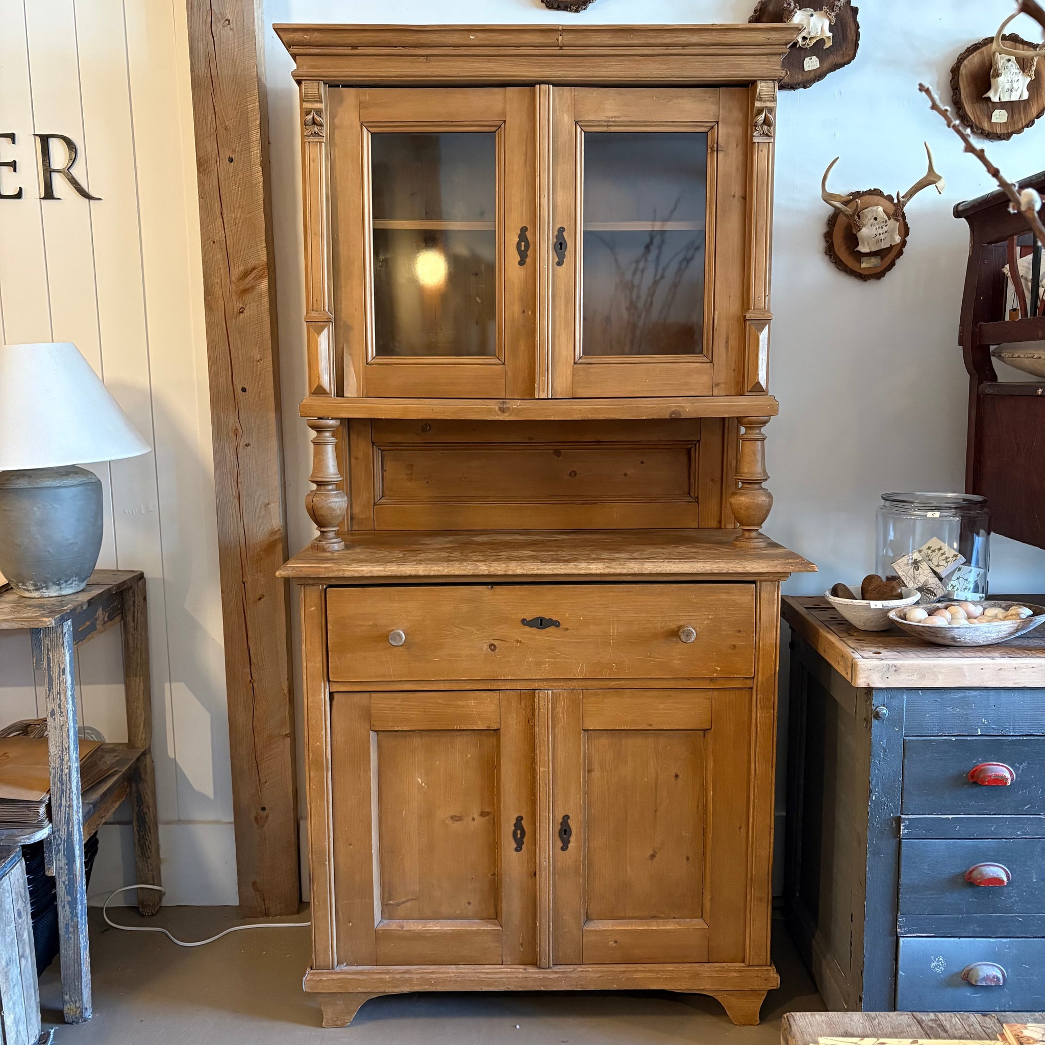 Antique Pine Hutch – Vintage Retriever