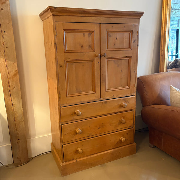 3-Drawer Pine Cabinet