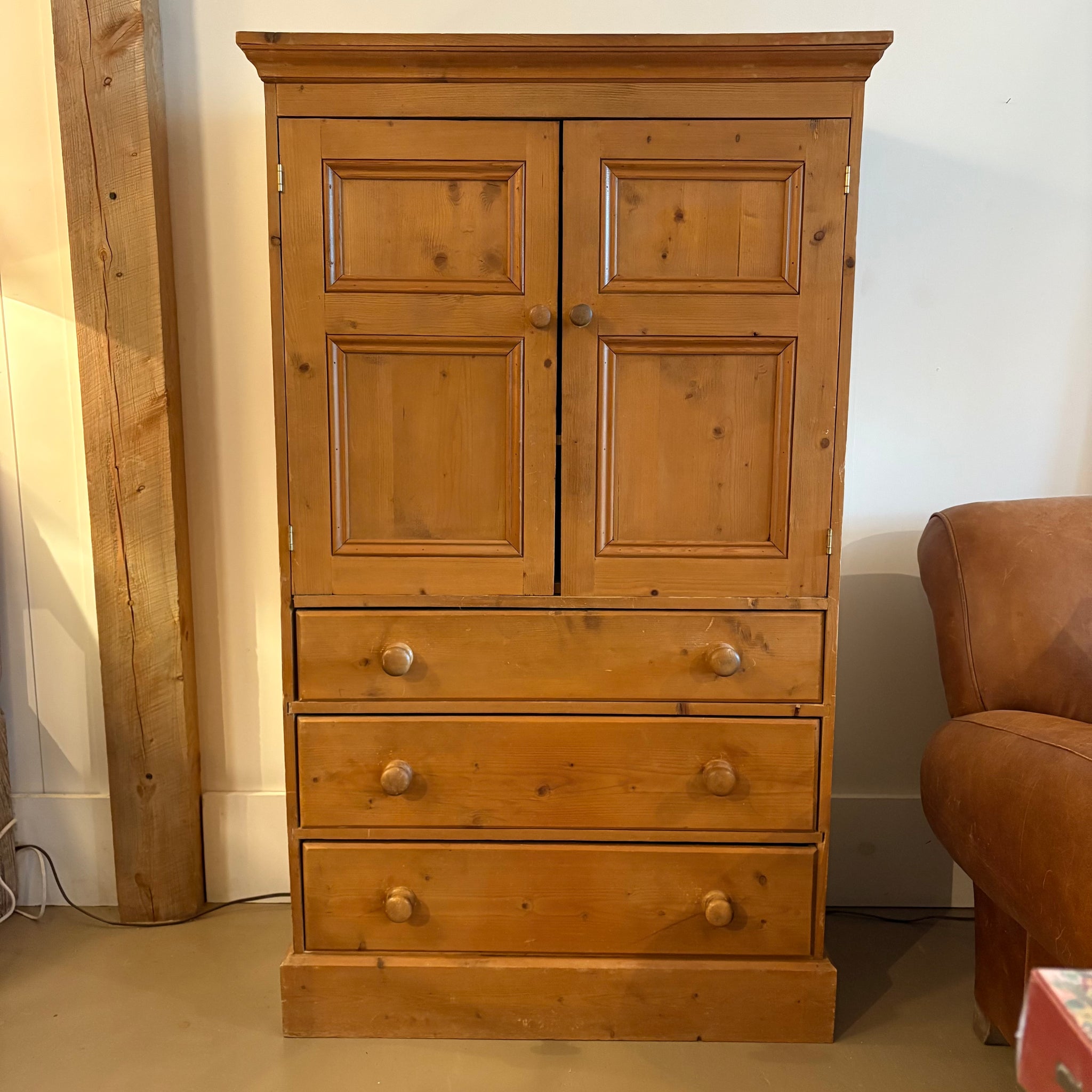 3-Drawer Pine Cabinet